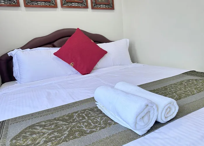 Hotel Longzhu 2*