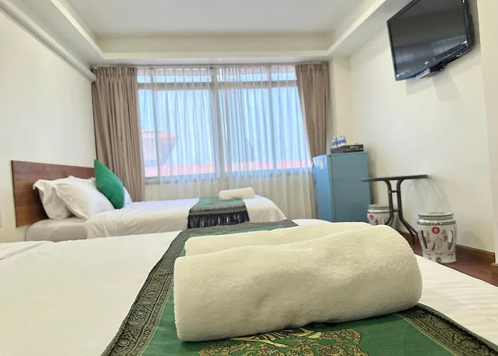 Longzhu Hotel
