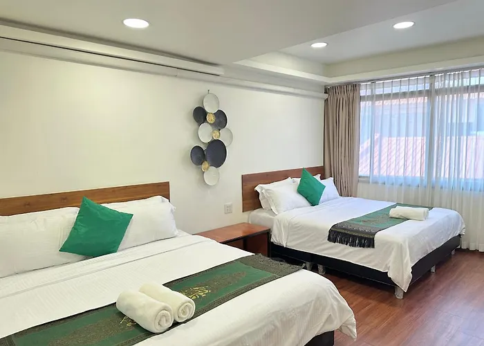 Hotel Longzhu 2*