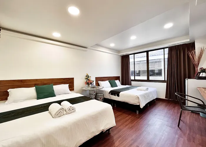 Longzhu Hotel