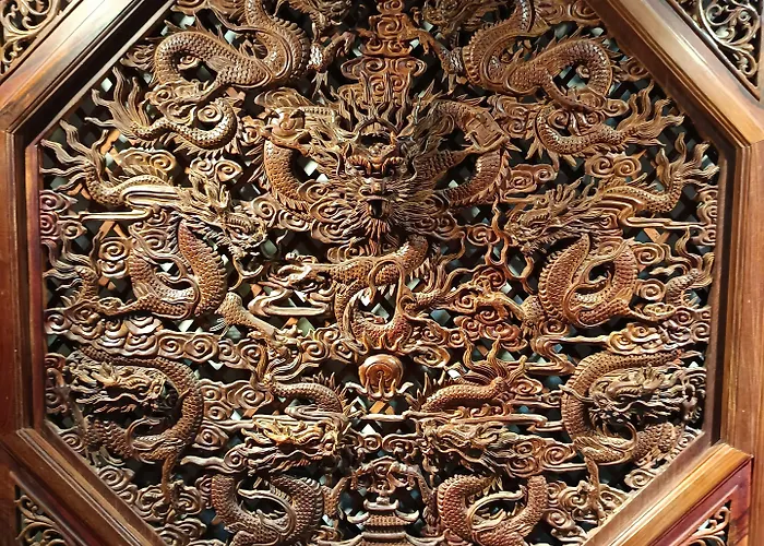 Longzhu Hotel Bangkok