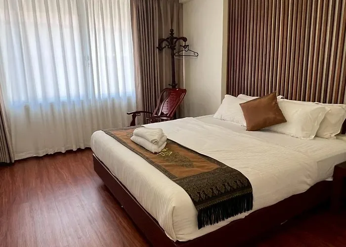 Longzhu Hotel