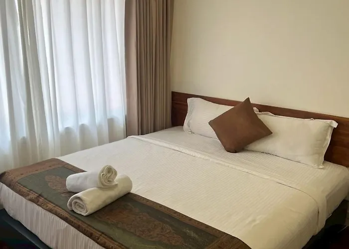 Longzhu Hotel Bangkok