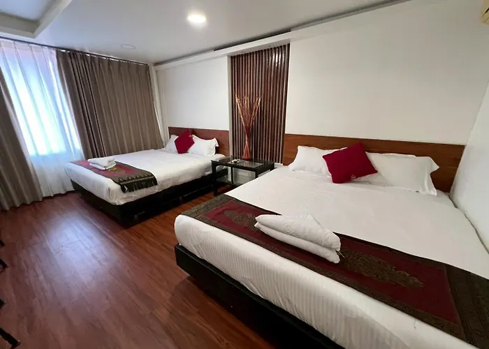 Longzhu Hotel Bangkok